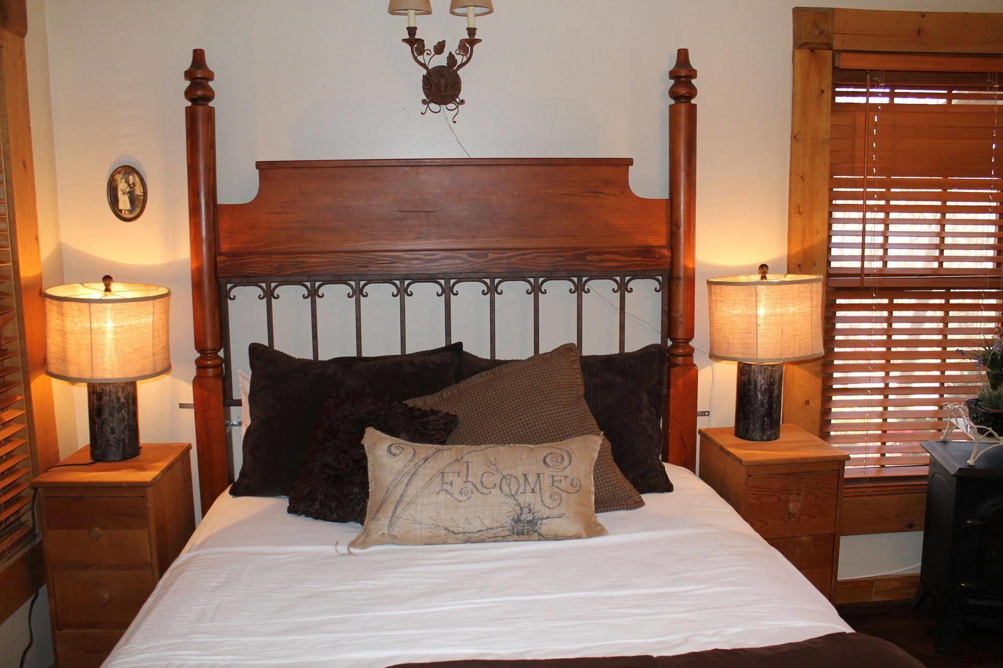 Bear Creek Lodge Cabin Resort Reeds Spring Екстериор снимка